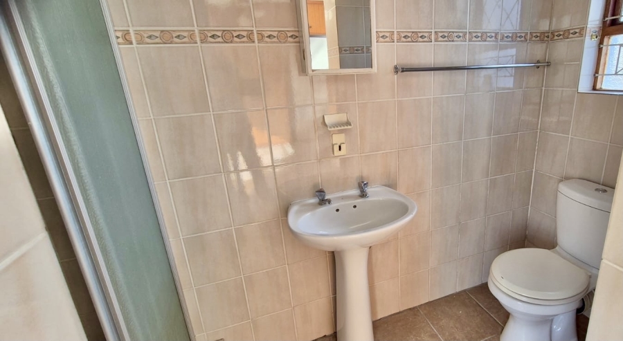 4 Bedroom Property for Sale in Windsor Park Eastern Cape